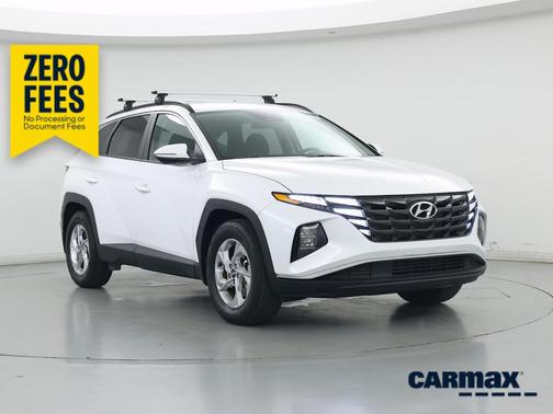 White 2022 Hyundai TUCSON SEL