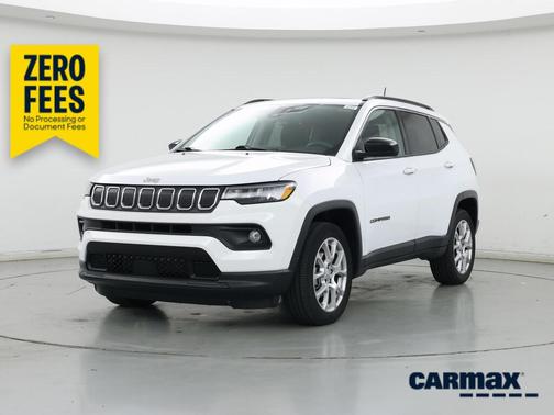 White 2022 Jeep Compass Latitude Lux