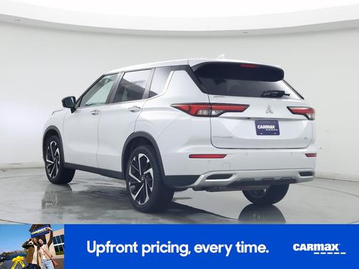 2022 Mitsubishi Outlander SE
