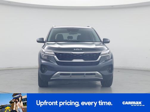 Gray 2023 Kia Seltos S