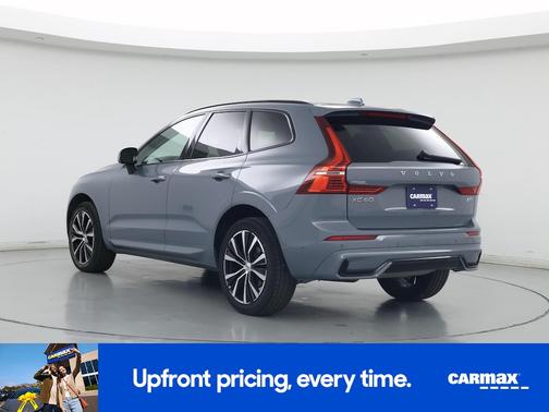 2023 Volvo XC60 B5 Plus Dark Theme