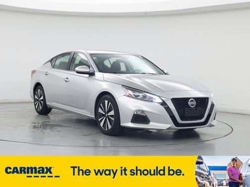 2022 Nissan Altima SV