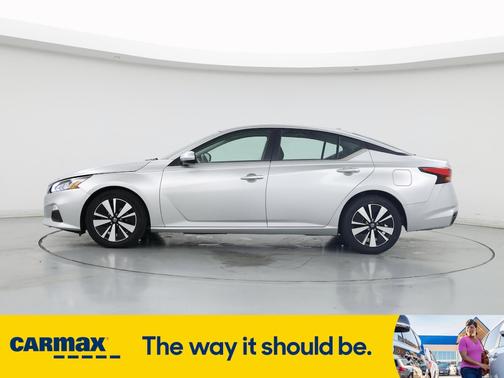 2022 Nissan Altima SV