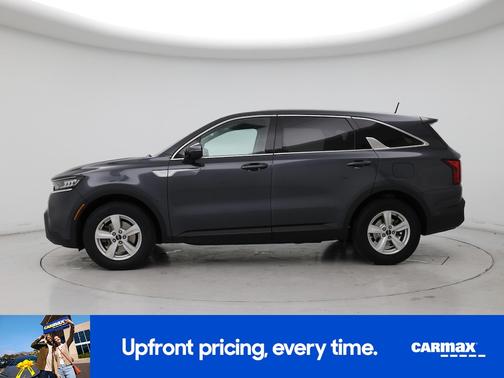 Gray 2022 Kia Sorento LX