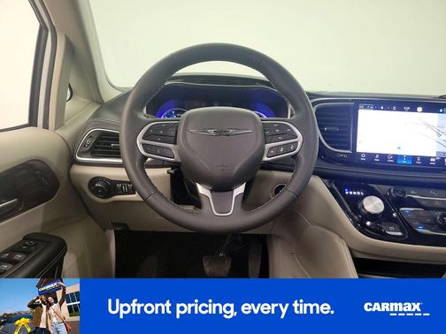 2023 Chrysler Pacifica Hybrid Limited