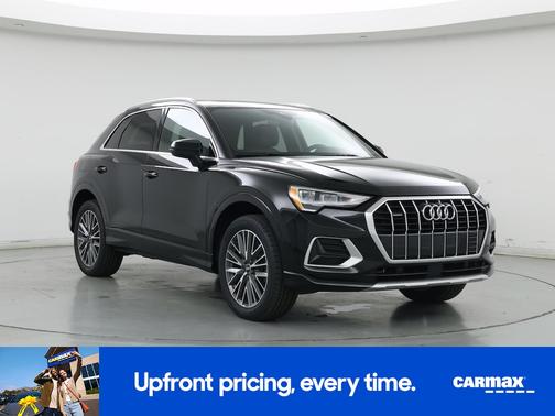 Black 2022 Audi Q3 Premium