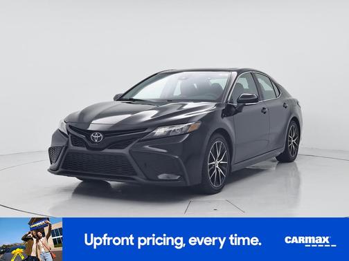Black 2023 Toyota Camry SE