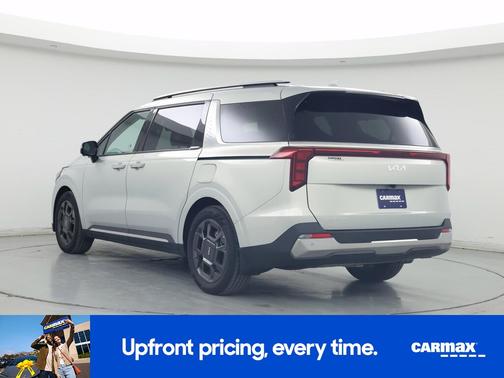 2025 Kia Carnival SX