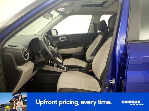 2022 Hyundai VENUE SEL