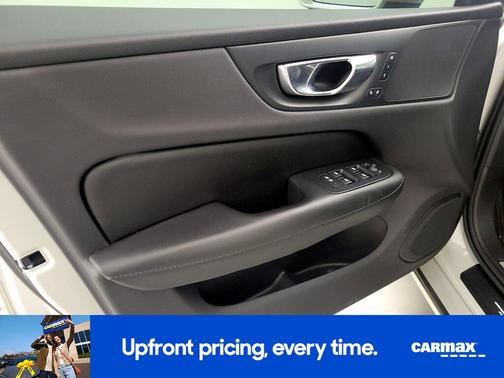 Silver 2019 Volvo S60 T5 Momentum