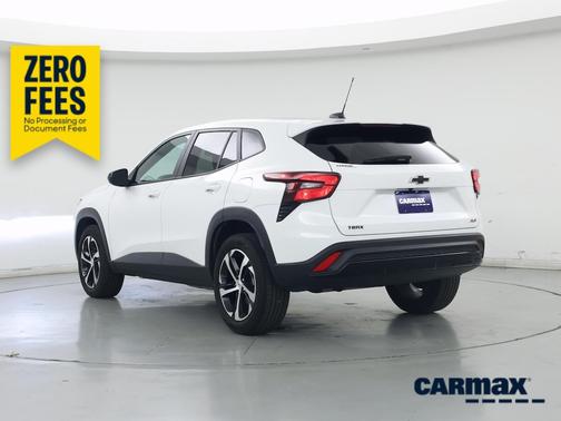 White 2025 Chevrolet Trax 1RS