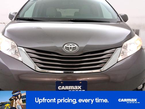 2017 Toyota Sienna XLE Premium