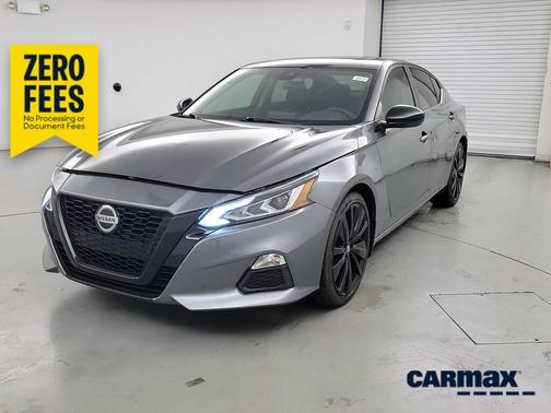 Black 2021 Nissan Altima SR