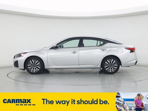 2024 Nissan Altima SV
