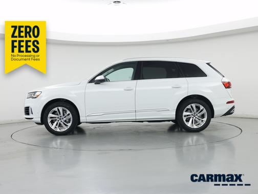 White 2022 Audi Q7 Premium Plus