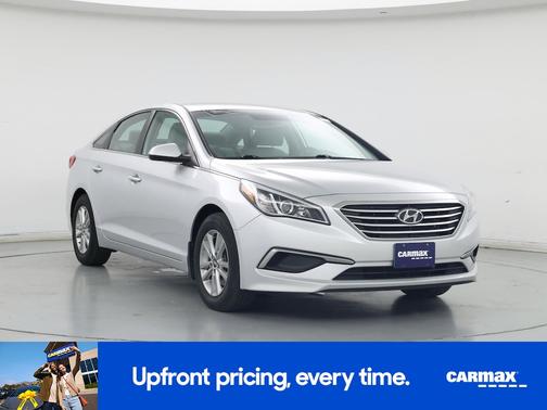 2017 Hyundai SONATA SE