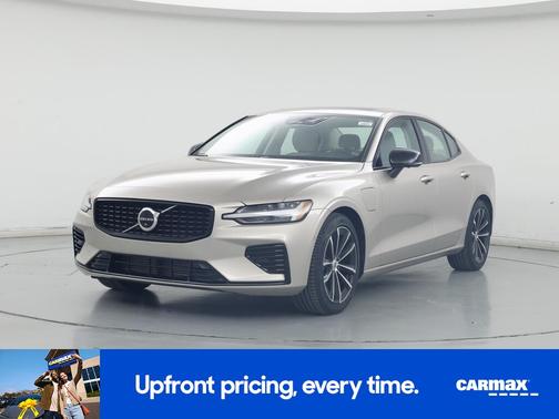 2023 Volvo S60 Recharge Plug-In Hybrid T8 Core Dark Theme