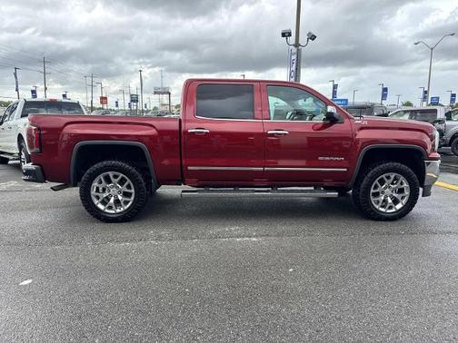 Red 2018 GMC Sierra 1500 SLT