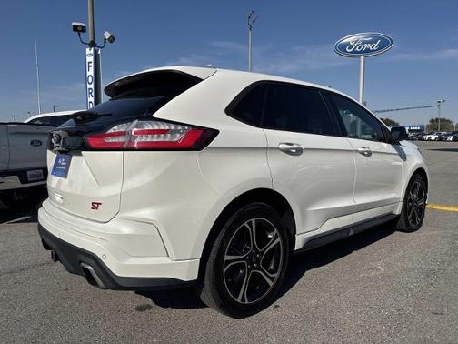 2020 Ford Edge ST