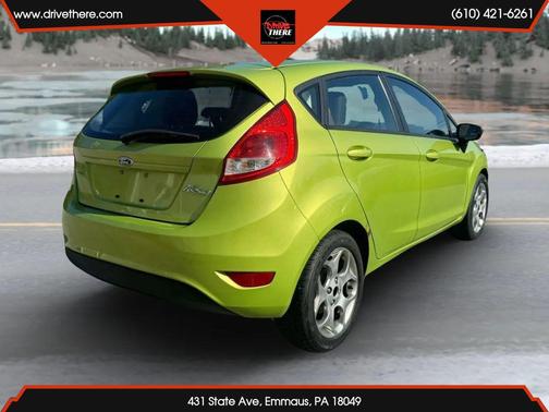 2011 Ford Fiesta SES