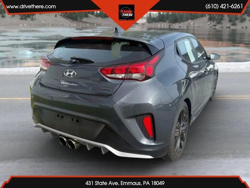 2019 Hyundai Veloster Base