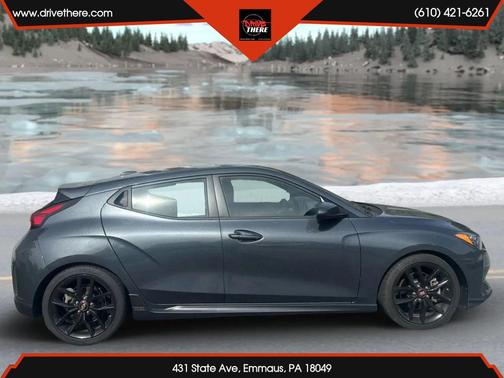 2019 Hyundai Veloster Base