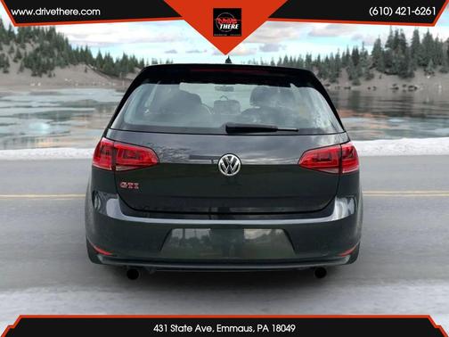 2017 Volkswagen Golf GTI 2.0T S 4-Door