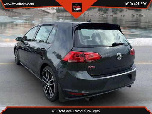 2017 Volkswagen Golf GTI 2.0T S 4-Door