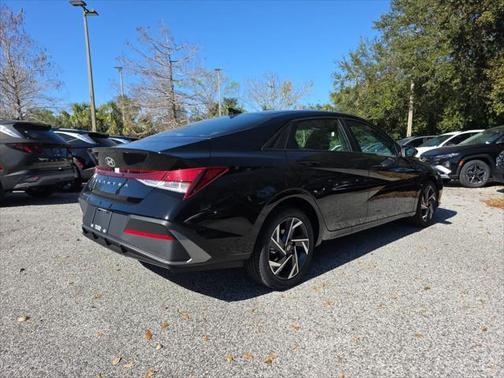 2025 Hyundai ELANTRA Sport