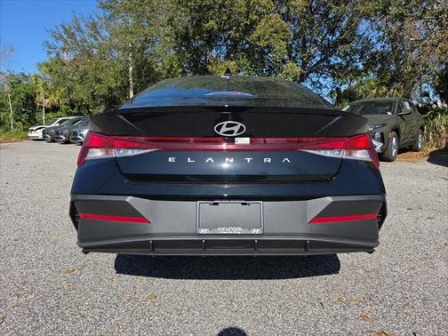 2025 Hyundai ELANTRA Sport