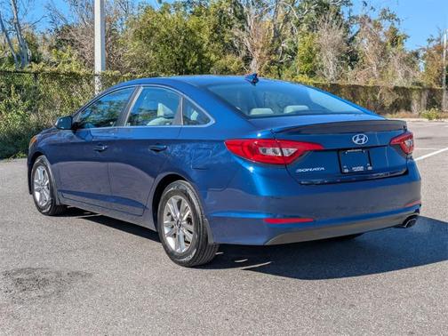 2017 Hyundai SONATA SE