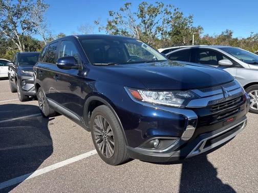 2020 Mitsubishi Outlander SE