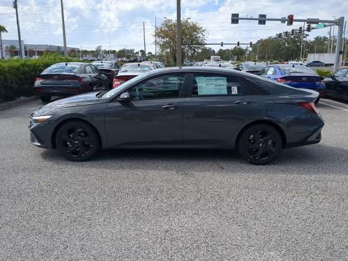 2026 Hyundai ELANTRA Sport