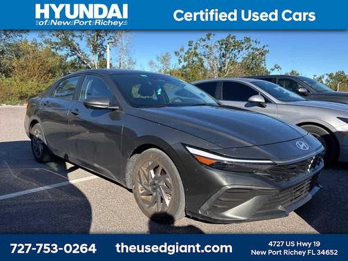 2024 Hyundai ELANTRA SEL