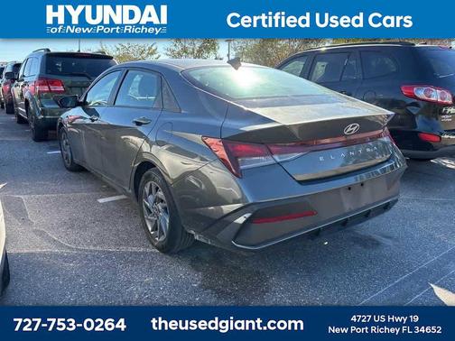 2024 Hyundai ELANTRA SEL