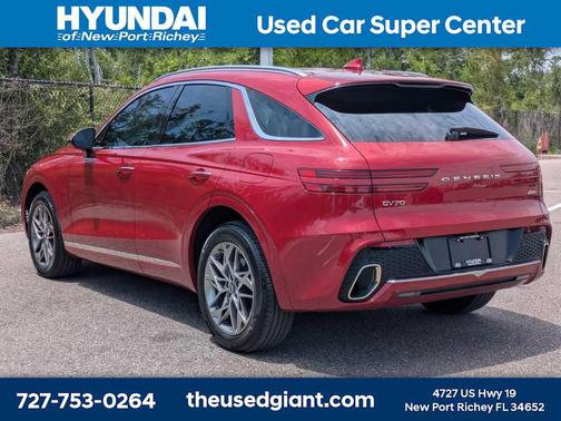 Mauna Red 2022 Genesis GV70 2.5T AWD