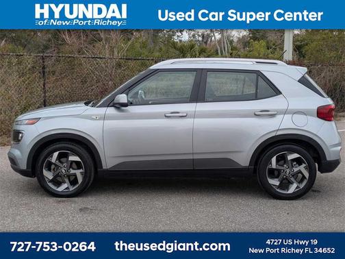 2023 Hyundai VENUE SEL