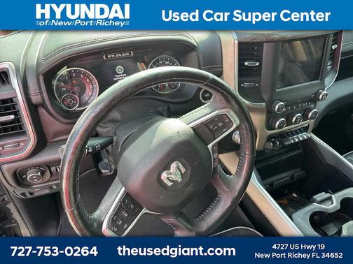 Granite Crystal Metallic Clearcoat 2020 RAM 1500 Laramie