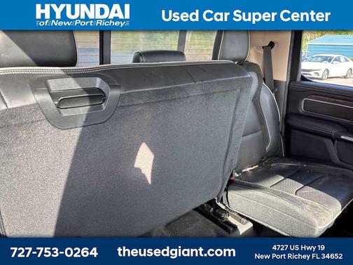 Granite Crystal Metallic Clearcoat 2020 RAM 1500 Laramie