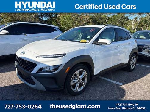 2022 Hyundai KONA SEL