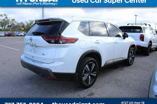 2025 Nissan Rogue SL