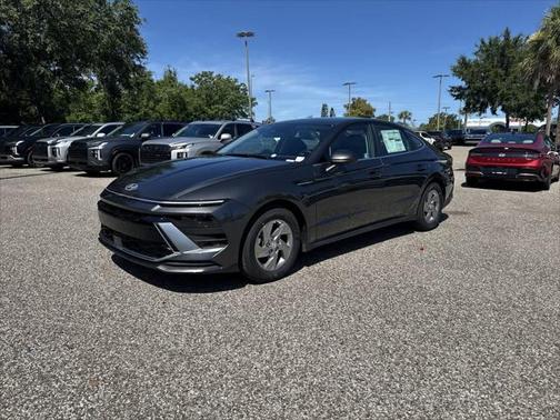 2025 Hyundai SONATA SE