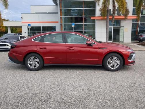 2026 Hyundai SONATA SE