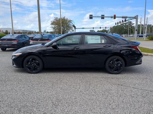 2026 Hyundai ELANTRA Sport