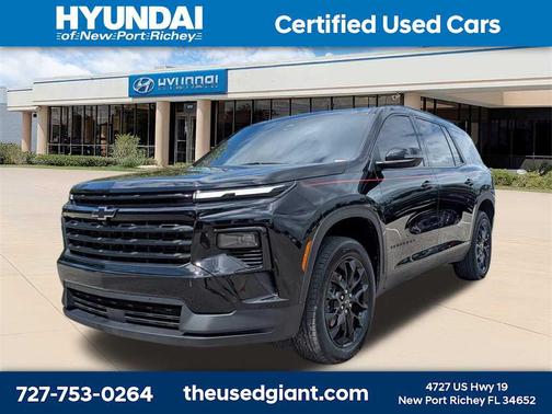 2024 Chevrolet Traverse LT