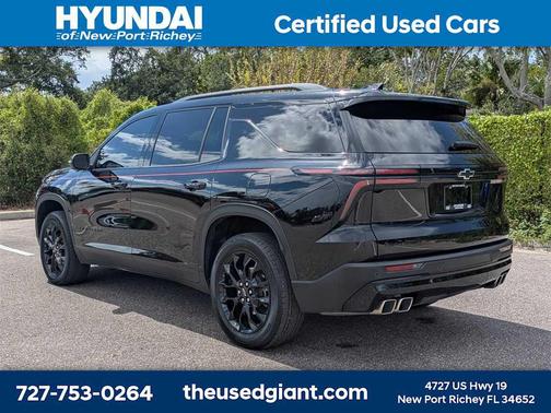 2024 Chevrolet Traverse LT