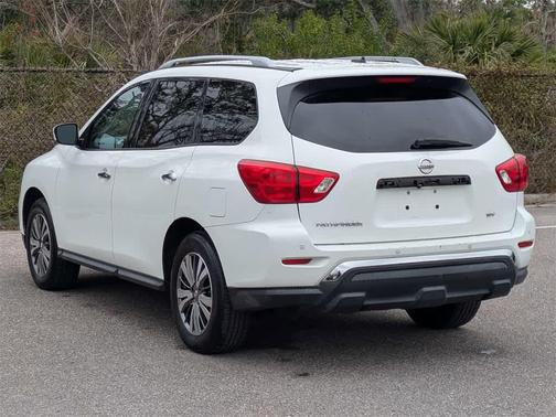 2018 Nissan Pathfinder SV