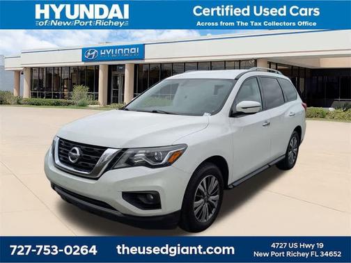 2018 Nissan Pathfinder SV