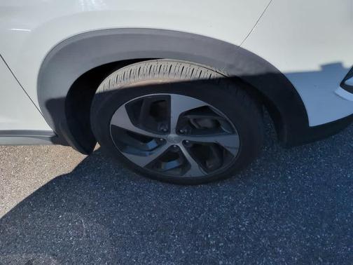 2017 Hyundai TUCSON Sport