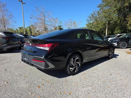 2025 Hyundai ELANTRA Sport
